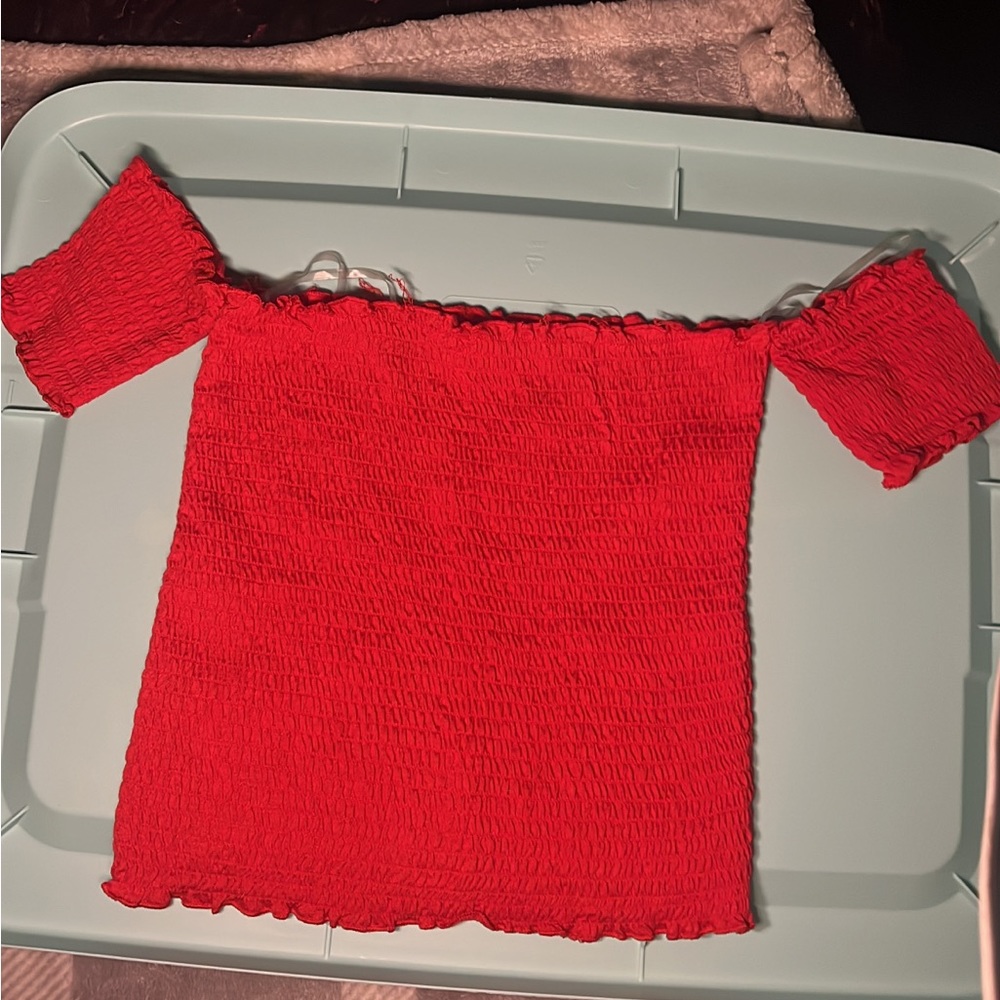 Cropped off shoulder red crop top
